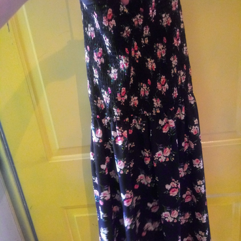Girls black flowery summer dress